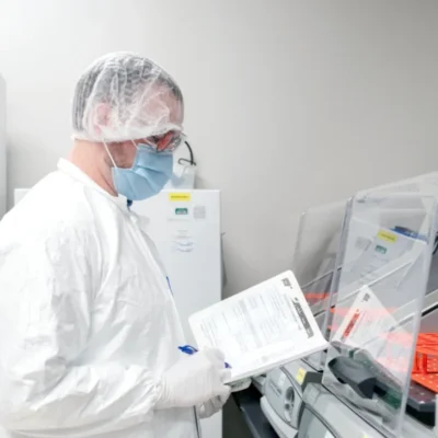 Puresyn’s ISO 8 cleanroom facility